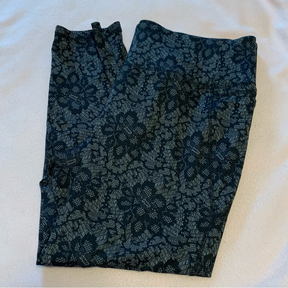 LIVI High-Waist 7/8 Leggings